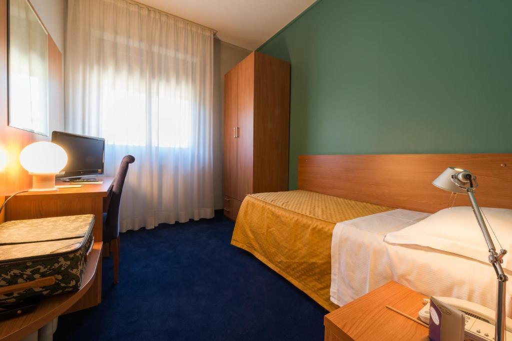 Hotel Terme Vittorio Veneto Phòng bức ảnh