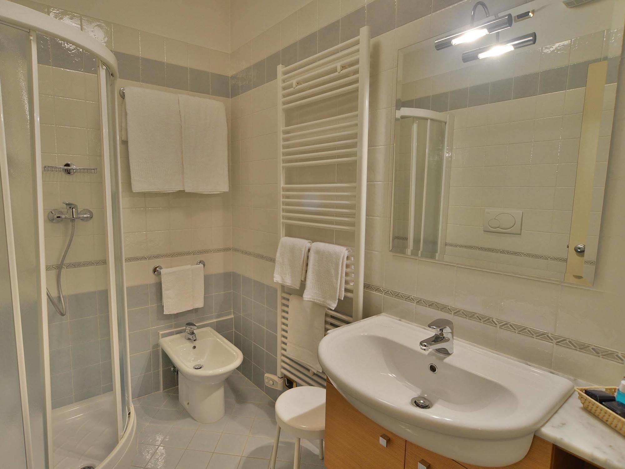Hotel Terme Vittorio Veneto Ngoại thất bức ảnh