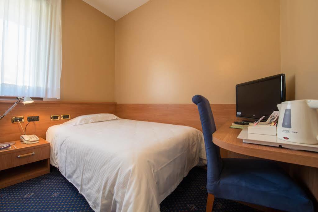 Hotel Terme Vittorio Veneto Ngoại thất bức ảnh