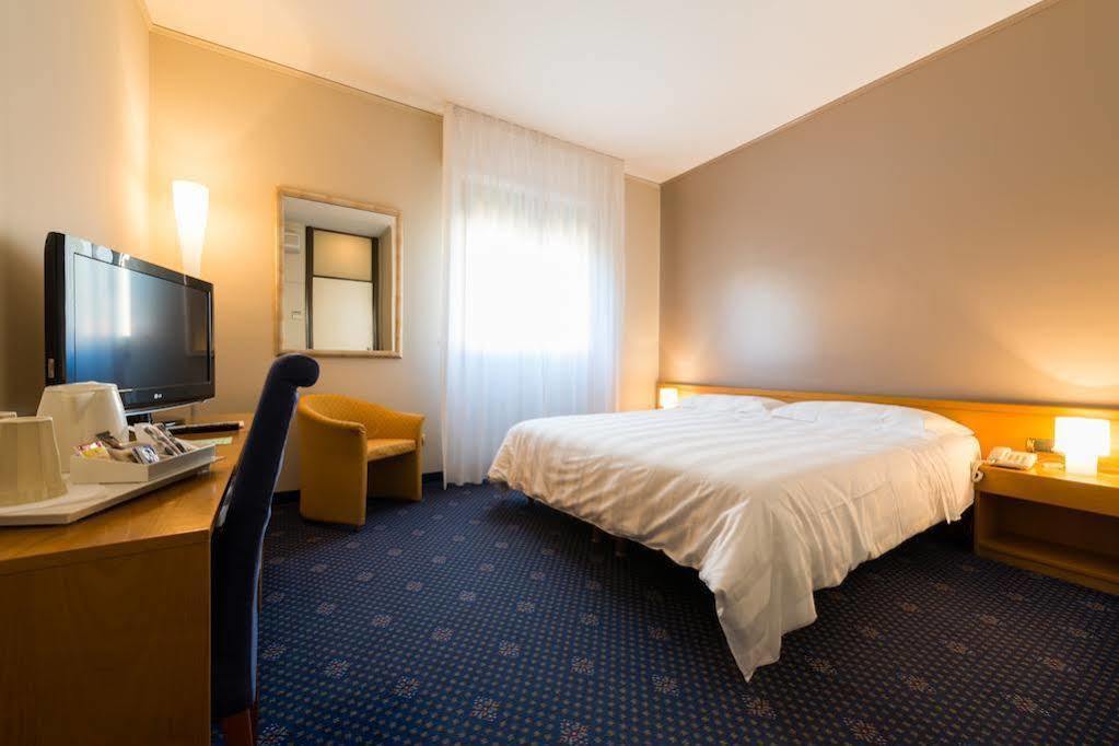 Hotel Terme Vittorio Veneto Ngoại thất bức ảnh